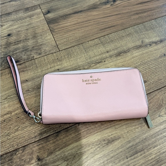 Kate Spade Blush Pink Wristlet - Picture 1 of 2